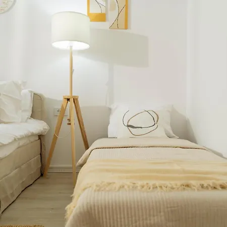 Cozy Nest 77 Plaza Afi Mall Lujerului * Bukareszt