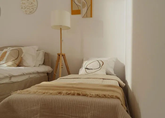 Cozy Nest 77 Plaza Afi Mall Lujerului Апартаменти *