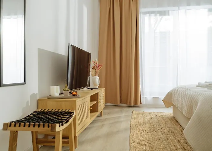 Cozy Nest 77 Plaza Afi Mall Lujerului Апартаменти