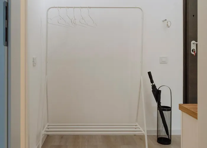 Апартаменти Cozy Nest 77 Plaza Afi Mall Lujerului *