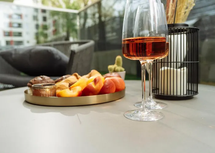 Cozy Nest 77 Plaza Afi Mall Lujerului Апартаменти *