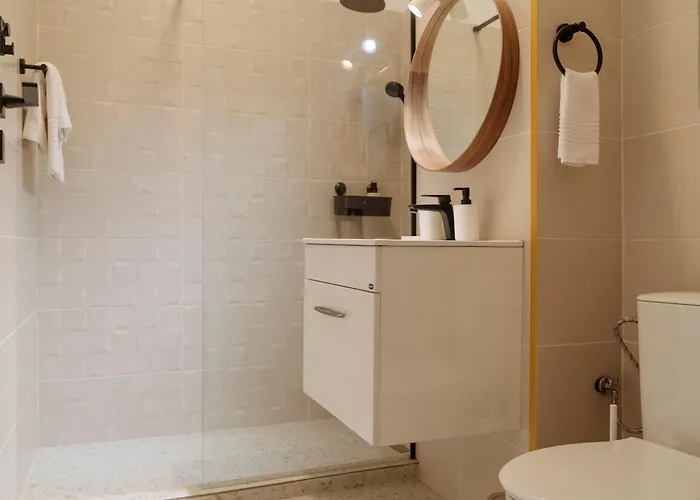 Cozy Nest 77 Plaza Afi Mall Lujerului