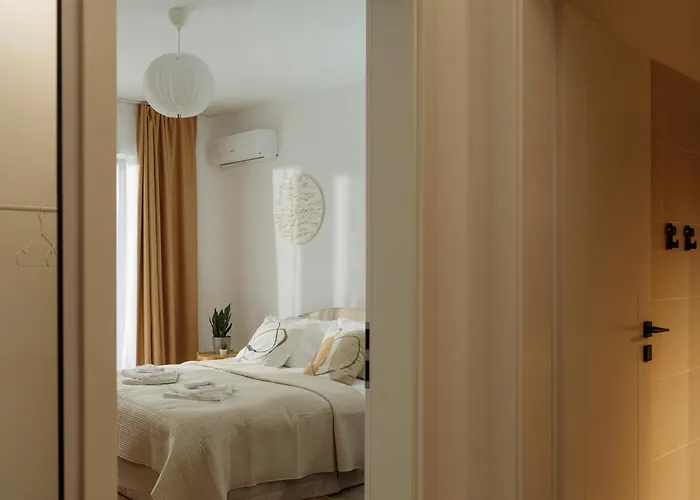 Cozy Nest 77 Plaza Afi Mall Lujerului Апартаменти *