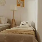 Cozy Nest 77 Plaza Afi Mall Lujerului Apartman *