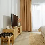Cozy Nest 77 Plaza Afi Mall Lujerului Apartman