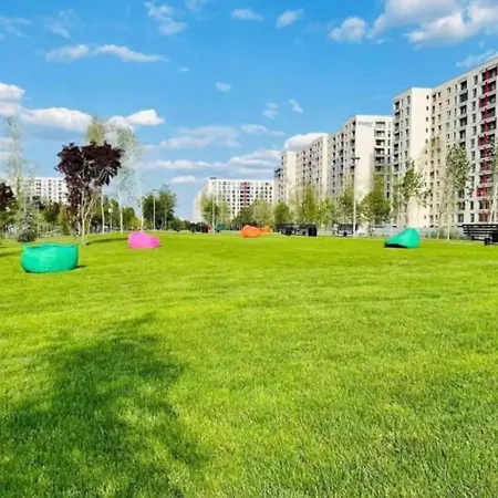 Apartamento Cozy Nest 77 Plaza Afi Mall Lujerului *
