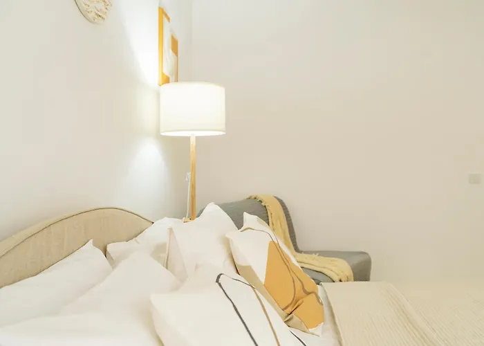 Cozy Nest 77 Plaza Afi Mall Lujerului * Bucureşti